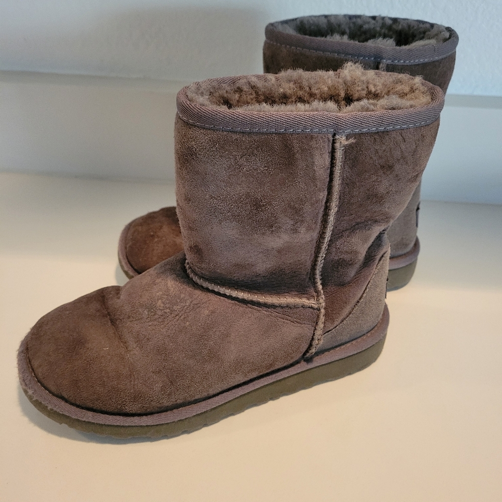 UGG Kids' Classic II boots